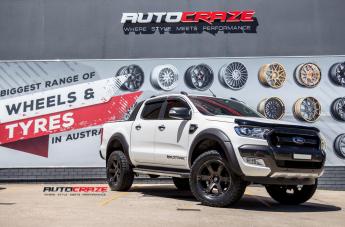 FORD RANGER BEAST BLACK MACHINED WITH DARK TINT